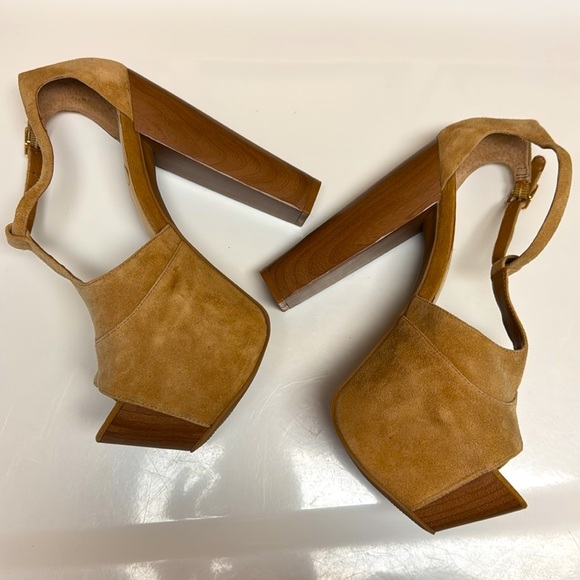 Jessica Simpson platform heels - Picture 4 of 9